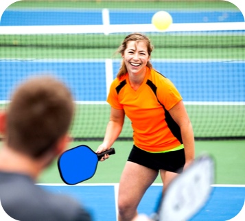 Enclosed pickleball court 